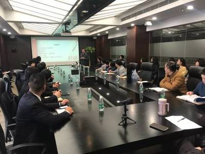 “品牌快刀”张海良博士莅临金荣集团做“鲜明品牌建设”主题讲座,为集团品牌建设献计